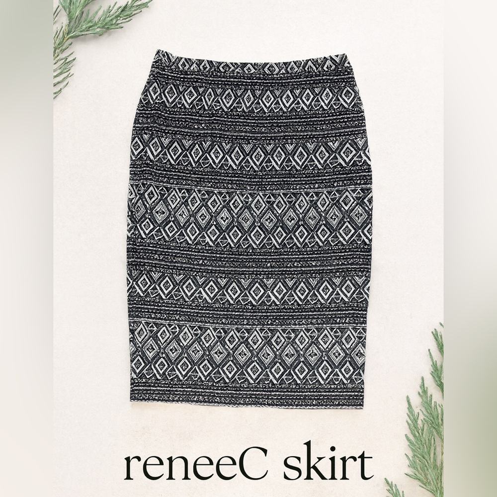 Renee C. Black and White Geometric Pencil Skirt - made in USA - size L